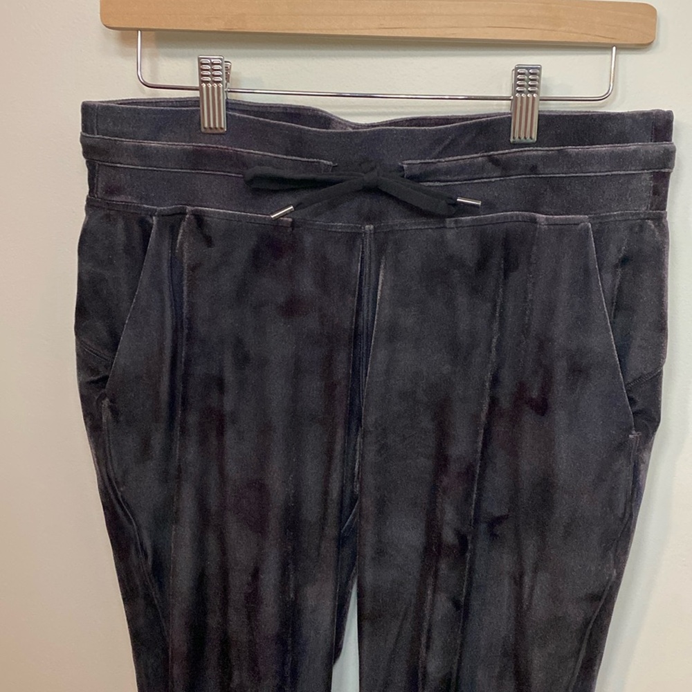 lululemon athletica marble Velvet Joggers 8 NWOT grey & purple